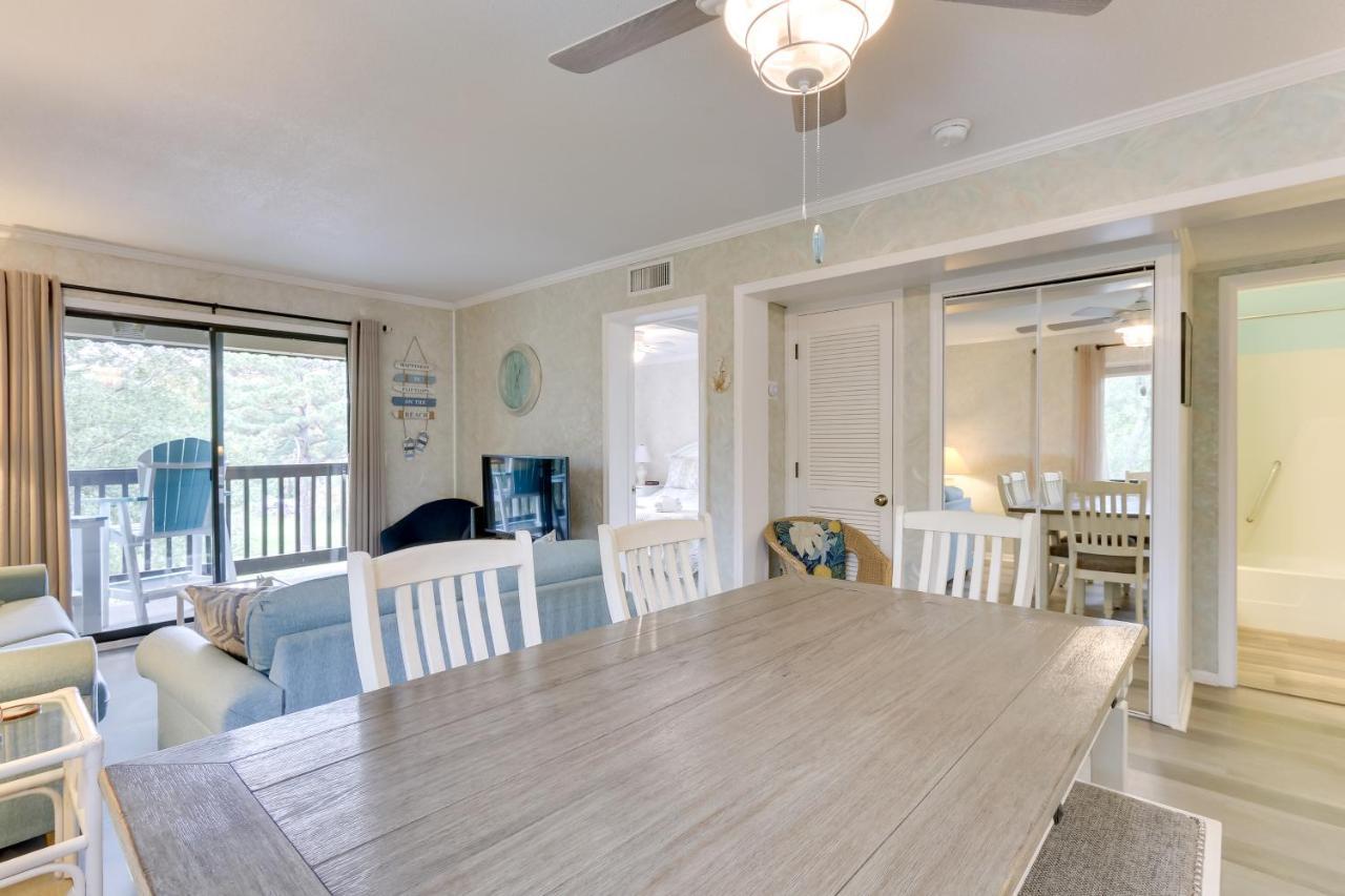 Hilton Head Condo With Balcony And Pool, Walk To Beach Хилтън Хед Айлънд Екстериор снимка